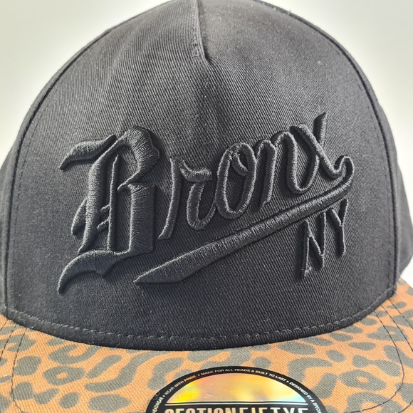 Divided by H&M Snapback Baseball Cap Sz OS - Picture 4 of 8